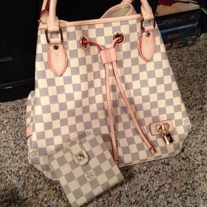 Louis Vuitton Purse and Wallet