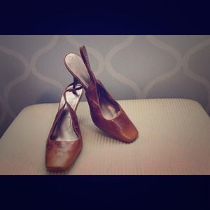 **🌟REDUCED!!!🌟***  Nine West sling back pumps-