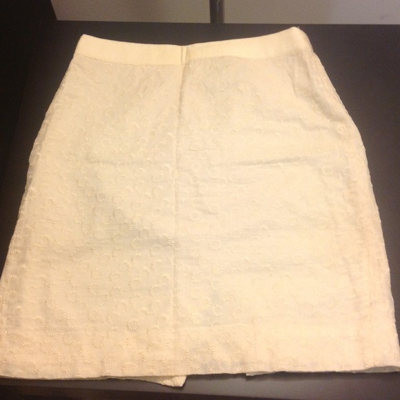 Jcrew 2 petite eyelet pencil skirt - Picture 1 of 3