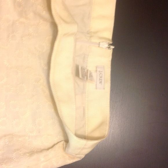 Jcrew 2 petite eyelet pencil skirt - Picture 2 of 3