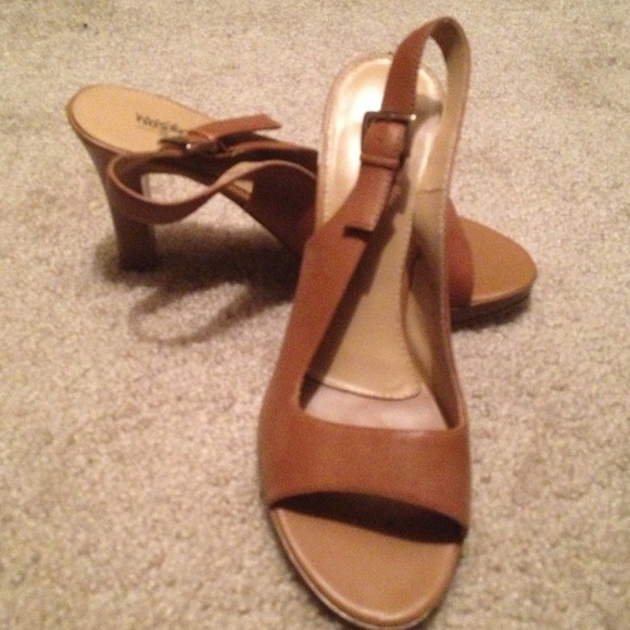 Tan heels, sketchers, and blue bracelet