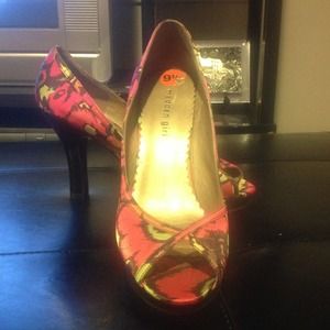 Reserved for trade New Beautiful floral satin shoe