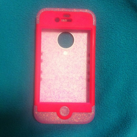 Pink iPhone 4/4s case!!!