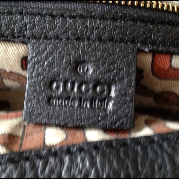 Authentic Gucci pocket book - Picture 3 of 4