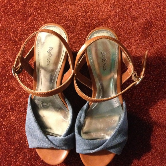 ❌❌unavailable ❌❌Style&co Denim wedges - Picture 3 of 4
