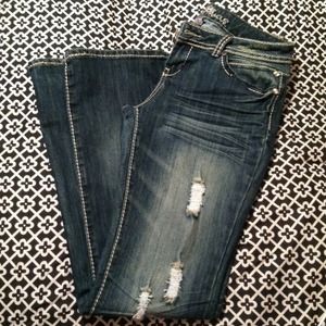 ALMOST FAMOUS DESTROYED JEANS SIZE 9 bootcut