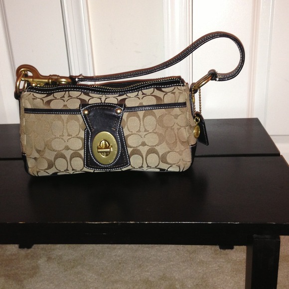 Signature Coach bag