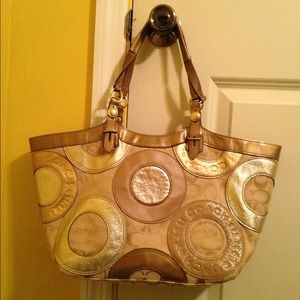 Authentic coach purse! ON HOLD!