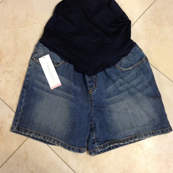 Brand new Maternity denim shorts!