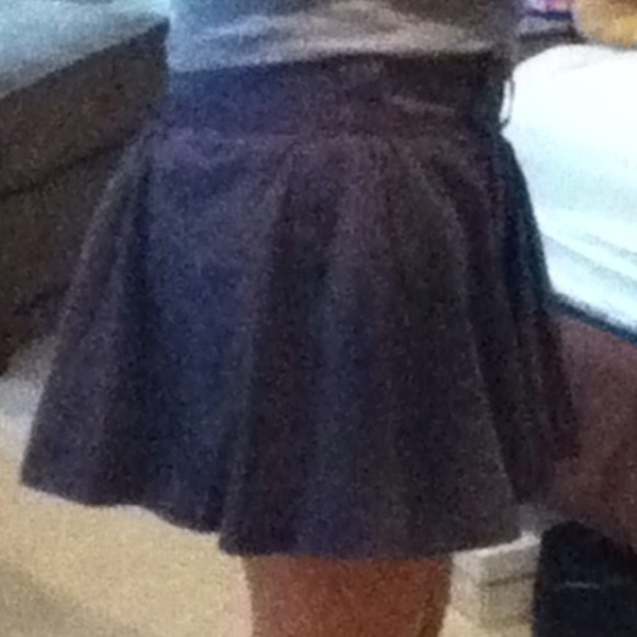 Super cute pixie skirt - Picture 2 of 3