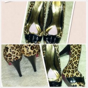 Paris Hilton "Cheetah" Heel