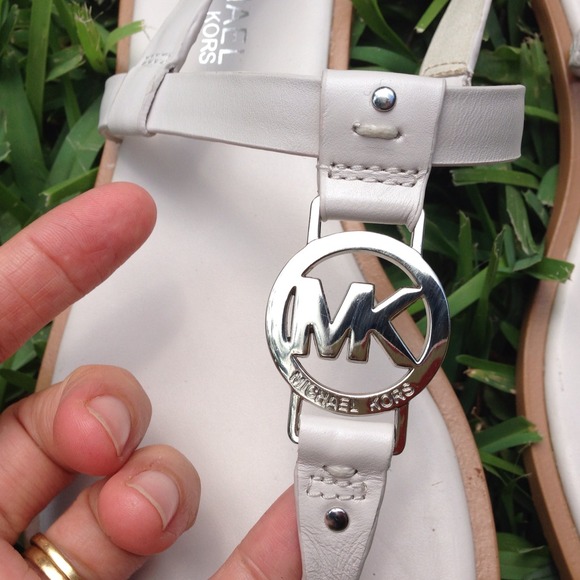 ⭕SOLD⭕ Bundled Michael Kors Sandals - Picture 2 of 4