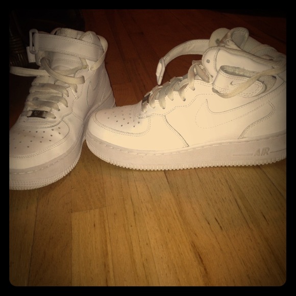 Nike Air Force 1 Mid