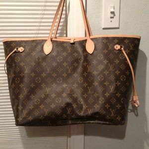Louis Vuitton authentic neverfull handbag purse