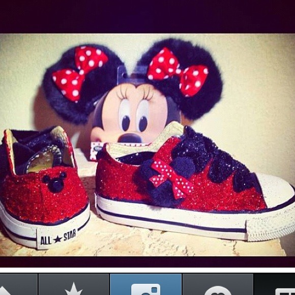 SOLD💢💢💢Custom made Mickey Chucks!!