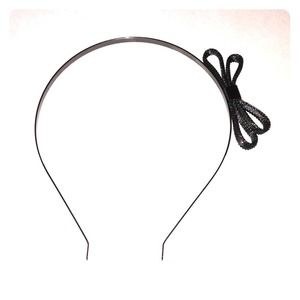 Metal bow headband