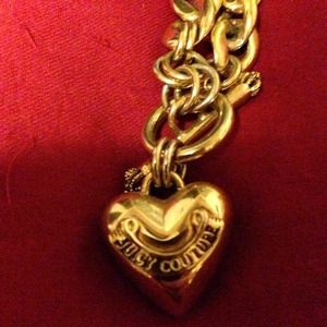 Juicy couture gold heart necklace;authentic.