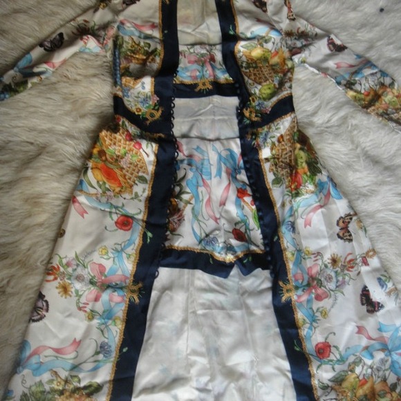 🎯SOLD on EBAY🎯Vintage Gucci set - Picture 2 of 4