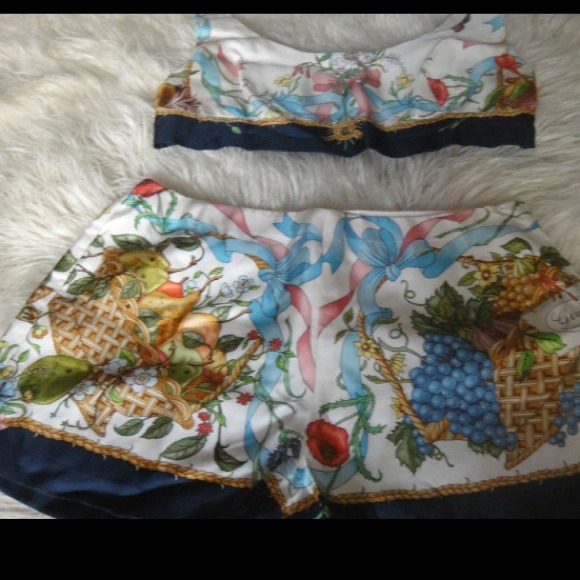 🎯SOLD on EBAY🎯Vintage Gucci set - Picture 3 of 4