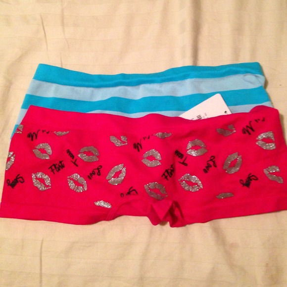 UNDIES