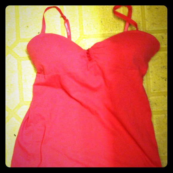 Pink tank top