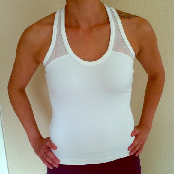🌺Reserved🌺 Bundle White and Blue Lululemon Tanks