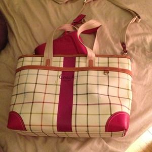 New Coach large shoulder bag. Never used.