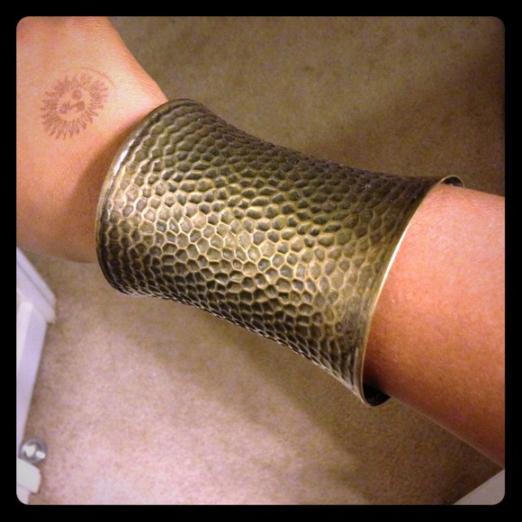 ❌sold❌in bundle Hammered Cuff Bracelet