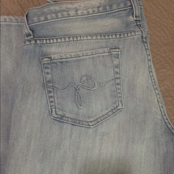 Jean - Picture 2 of 2