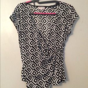 🌷SOLD🌷Pattern blouse