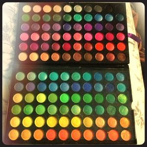 120 Eyeshadow Palette