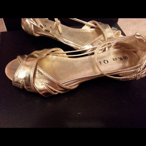 Gold flat 7.5 - Picture 2 of 4