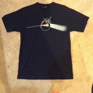 THE HUNDREDS navy blue tee