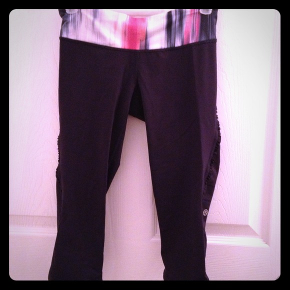 SOLD❗Lululemon Run Fast & Free crops Sz 4