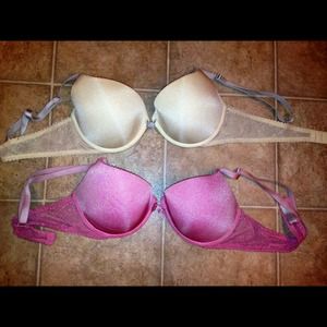 2 Victoria Secret bras!