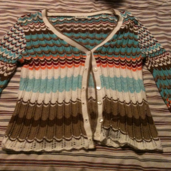 Spring type sweater - Picture 2 of 3