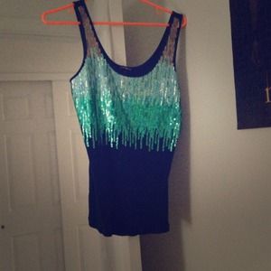 Sparkle tank SOLD❗❗❗❗