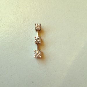 14k diamond three stone pendant. 1/2 cttw.