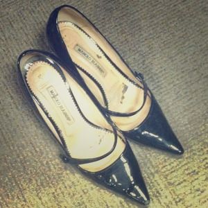 Manolo Blahnik black patent heels size 38.5