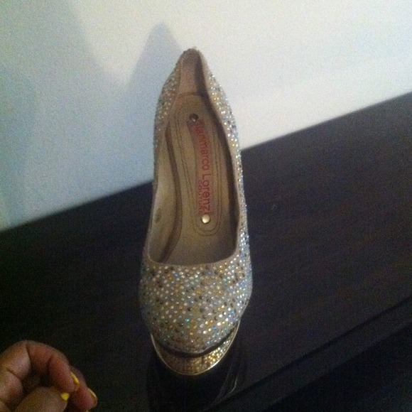 Studded heels - Picture 2 of 3