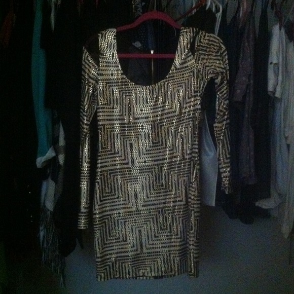 Gold, black and white dress - Picture 2 of 4