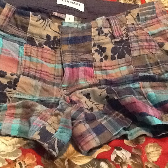 Ladies Sz8 shorts
