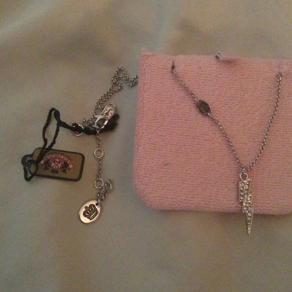 Juicy couture necklace (reduced) - Picture 3 of 4