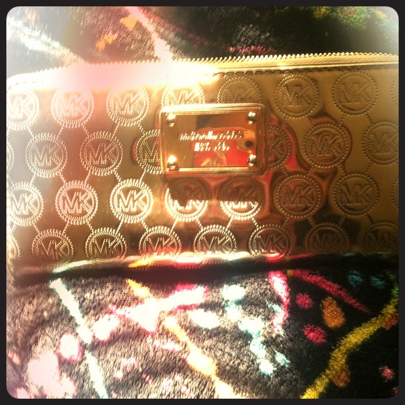Michael kors wallet