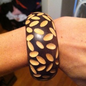 Fashion wood cuff