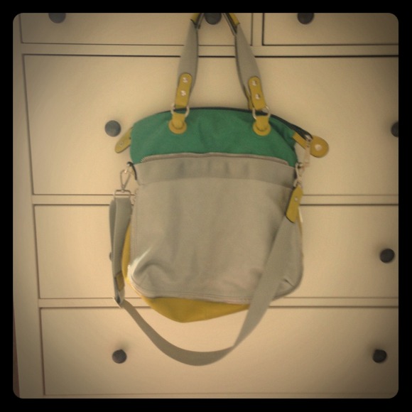 Color blocked bag