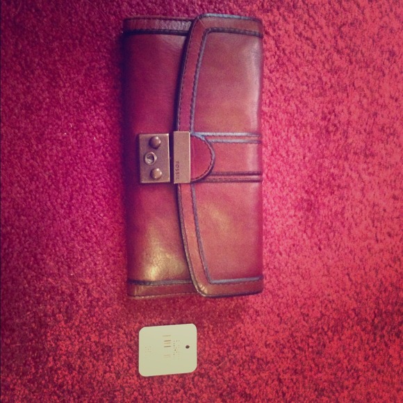 Fossil clutch wallet