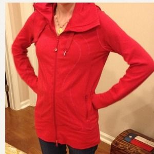 Seeking this jacket, any color, sz 4 or 6!