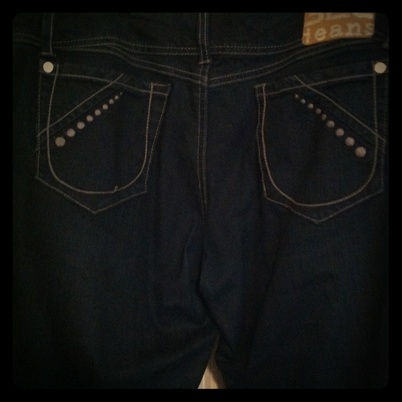 🚫SOLD🚫Glo Jeans - Picture 1 of 3