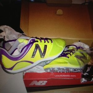 New Balance running shoes size 5